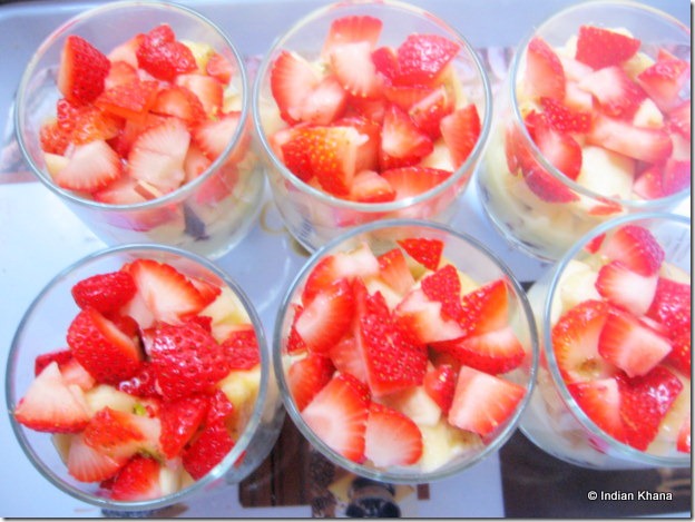 Strawberry custard fruit trifle pudding recipe Strawberry custard fruit trifle pudding recipe