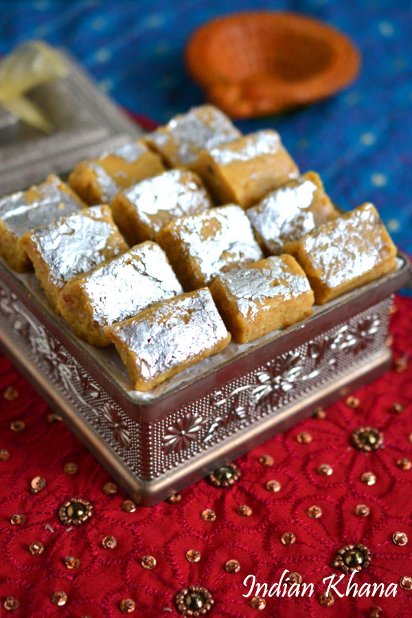 Besan-Mawa-Burfi-recipe