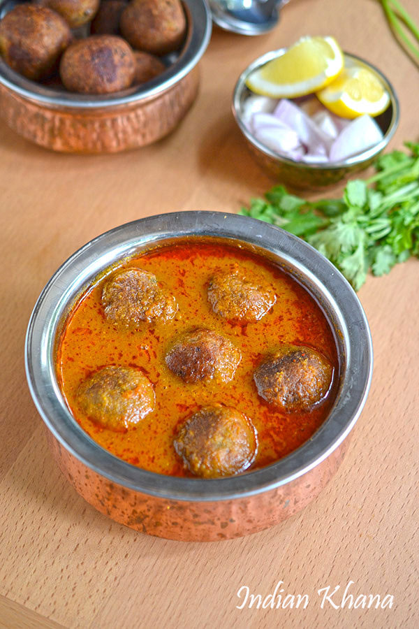 Kela-Kofta-Curry-Recipe