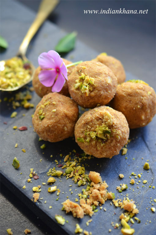 Besan-Ladoo-Recipe Besan-Ladoo-Recipe