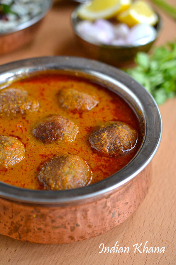 Kela-Kofta-Curry-Recipe